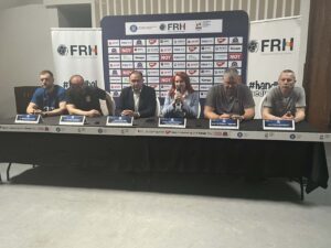 turneul-final-four-al-cupei-romaniei-la-handbal-masculin-de-la-timisoara,-departe-de-sold-out-cu-o-zi-inainte-de-semifinale.-ce-spune-constantin-din