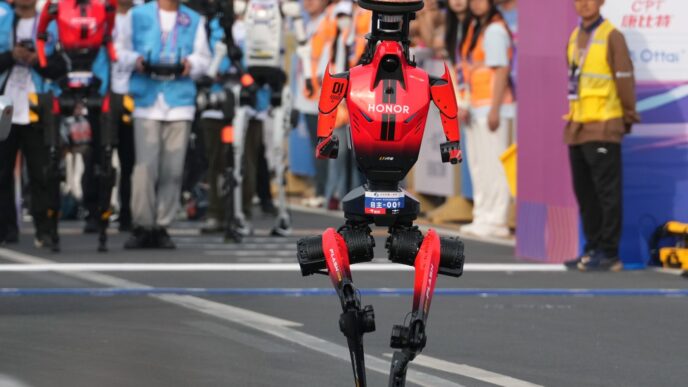 china-a-schimbat-definitiv-lumea-cu-acest-robot-umanoid