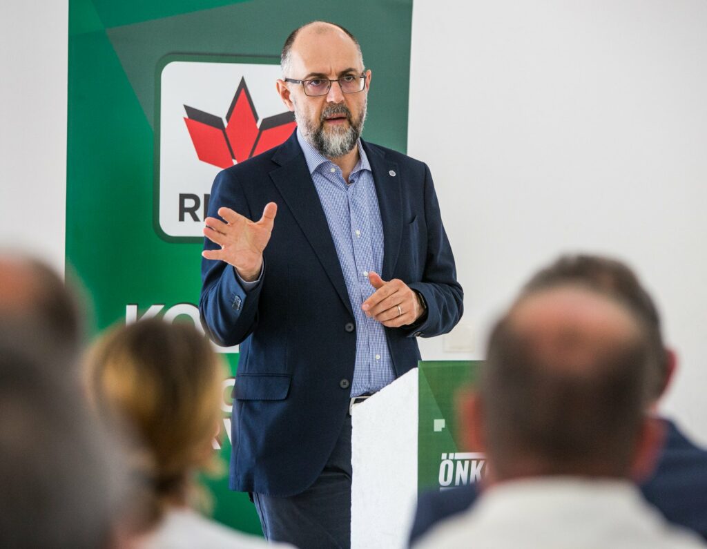 kelemen-hunor:-noi-nu-ne-retragem,-nu-ma-bag-intre-psd-si-pnl