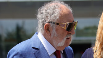 ion-tiriac-e-total-impresionat-de-ce-au-realizat-chinezii-vorbesti-cu-masina.-ii-spui-unde-sa-te-duca-si-te-duce