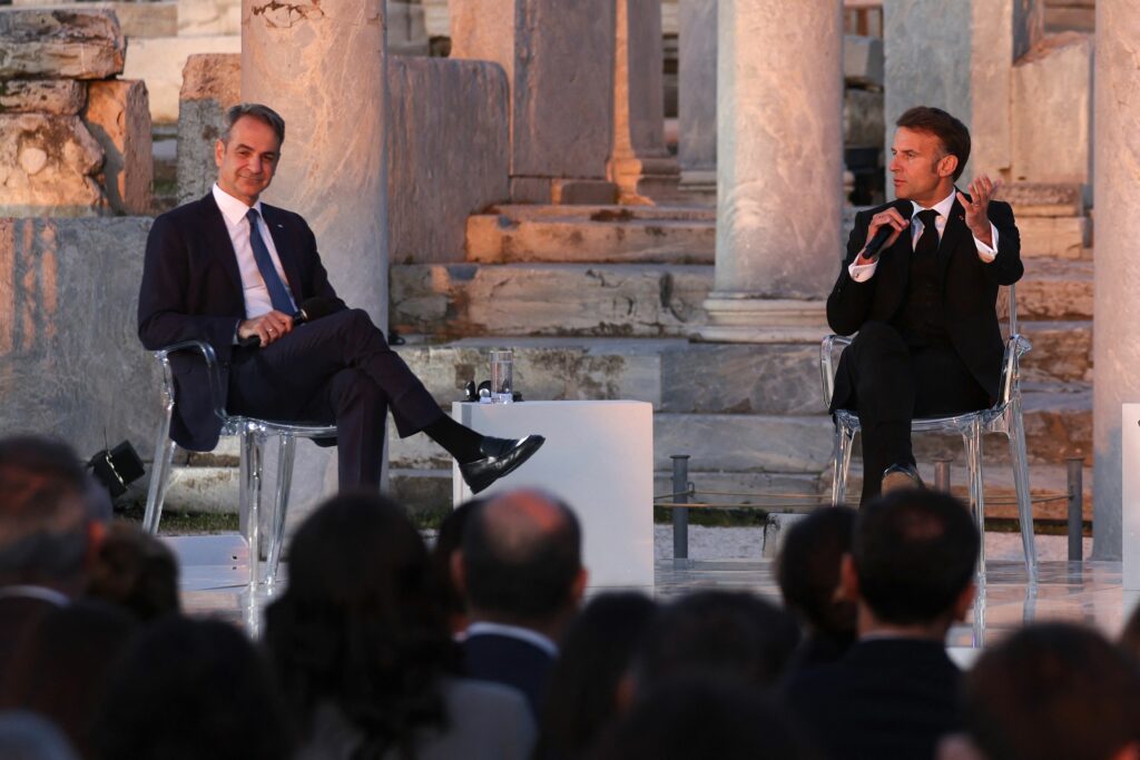 vizita-lui-macron-la-atena.-franta-si-grecia-reinnoiesc-angajamentele-de-aparare-reciproca