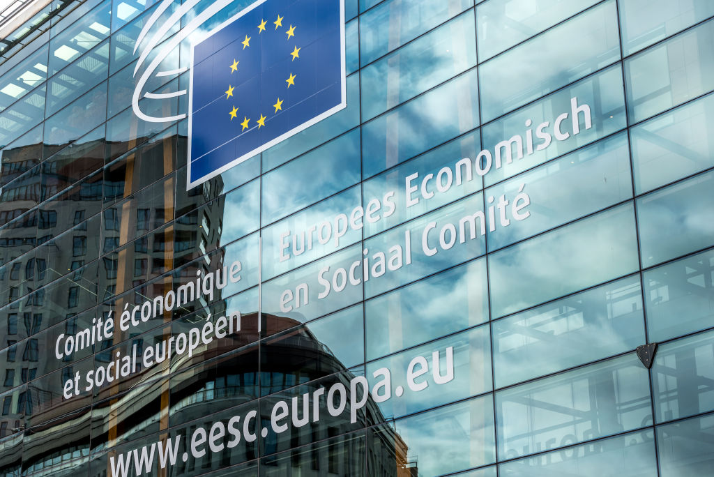 euractiv:-organismul-care-se-ocupa-de-politicile-ue,-afectat-de-acuzatii-de-coruptie