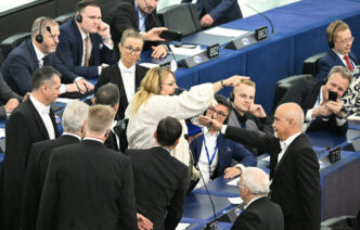 parlamentul-european-voteaza-astazi-asupra-ridicarii-imunitatii-dianei-sosoaca