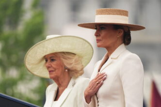 vizita-regala-la-washington:-melania-trump-si-camilla,-aparitie-discreta-la-casa-alba
