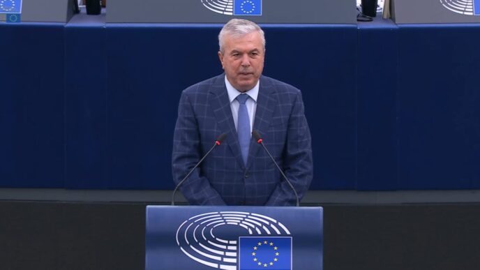 razboiul-politic-din-romania-se-muta-in-parlamentul-european.-un-europarlamentar-roman-a-criticat-un-lider-european