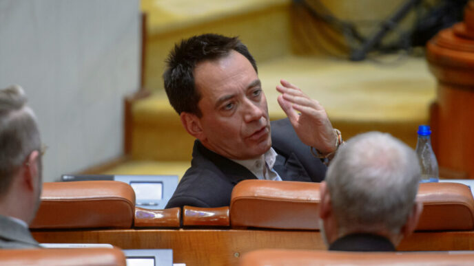 bolojan-mazilit”-in-pnl-dupa-motiune?-csoma-botond:-cred-ca-guvernul-va-pica-saptamana-viitoare