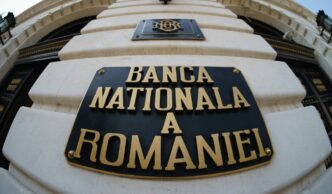 cu-o-zi-inainte-de-motiunea-de-cenzura-leul-isi-continua-deprecierea.-la-cat-este-cotata-azi-moneda-nationala-de-bnr