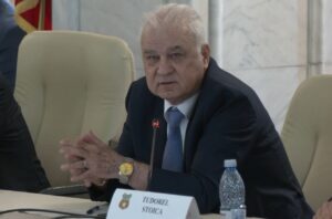 fostul-selectioner,-anghel-iordanescu,-s-a-ratacit-prin-parlament