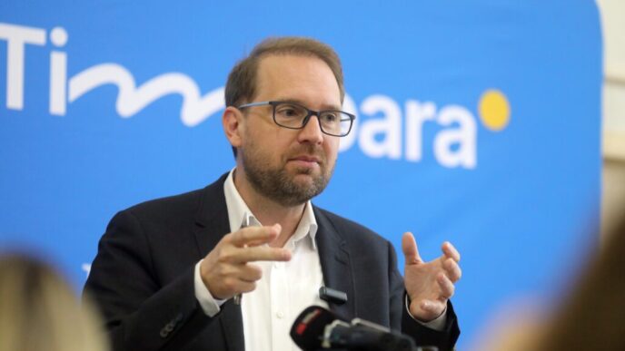 dominic-fritz,-sustinere-pentru-oana-toiu-dupa-decizia-privind-o-asociatie-controlata-de-adrian-nastase:-a-si-inceput-cuibul-de-viespi-sa-se-agite
