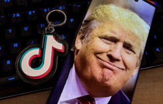 tiktok-l-ar-fi-facut-presedinte-pe-trump-in-2024,-sustine-o-ancheta-care-arata-cum-algoritmul-a-favorizat-mai-mult-continut-maga