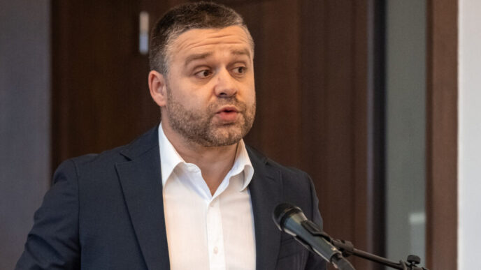 ciprian-ciucu(pnl):-noi-nu-avem-calcule.-in-acest-moment-calculele-trebuie-sa-fie-la-cotroceni,-la-nicusor-dan-si-la-grindeanu,-care-a-daramat-acest-guvern