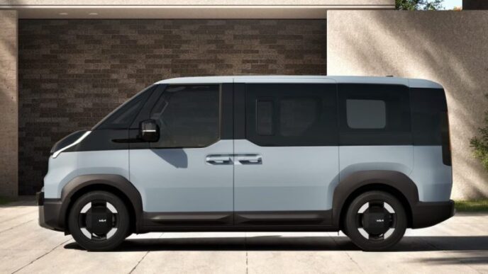 kia-pv5-ar-putea-fi-duba-electrica-pe-care-o-asteptau-firmele-de-curierat-si-livrari:-comenzile-explodeaza-deja