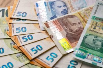 bulgaria-a-trecut-la-euro,-dar-turistii-romani-se-plang-de-cursurile-din-statiuni:-„au-incercat-sa-ne-pacaleasca”.-unde-e-bine-sa-schimbi-bani