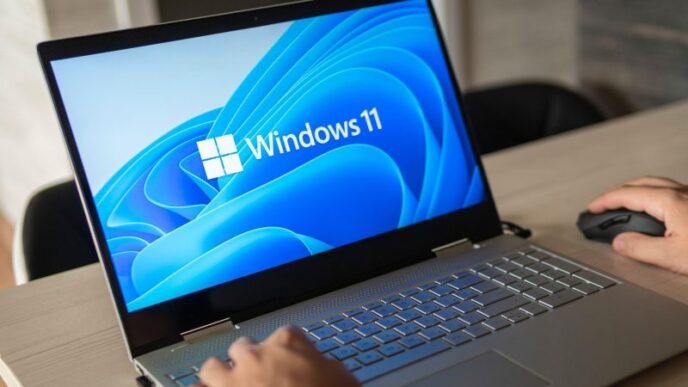 microsoft-a-inchis-120-de-vulnerabilitati-in-windows-si-office:-actualizarea-de-mai-vine-fara-zero-day,-dar-cu-multe-riscuri-critice