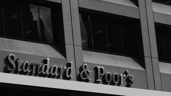 agentia-de-rating-s&p-global-avertizeaza-ca-ar-putea-reduce-ratingul-romaniei-daca-impasul-guvernamental-se-prelungeste