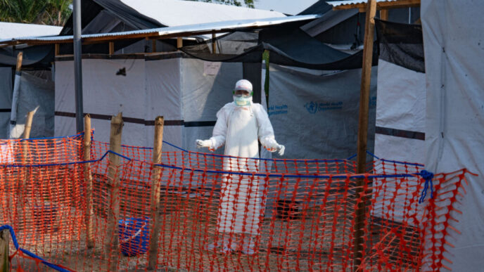 focar-in-congo-cu-o-noua-tulpina-de-ebola:-80-de-oameni-au-murit