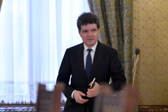 momentul-t-zero-pentru-un-nou-guvern-nicusor-dan-discuta-astazi-cu-partidele-parlamentare-pentru-desemnarea-candidatului-de-premier.-cine-merge-la-consultari-si-la-ce-ore