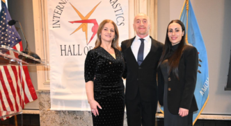 nadia-comaneci-a-introdus-o-romanca-in-hall-of-fame-la-oklahoma!-cand-vine-zeita-de-la-montreal-in-romania-si-ce-program-are