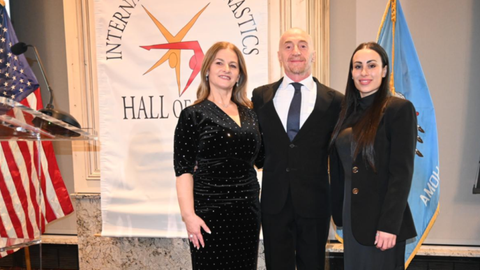 nadia-comaneci-a-introdus-o-romanca-in-hall-of-fame-la-oklahoma!-cand-vine-zeita-de-la-montreal-in-romania-si-ce-program-are