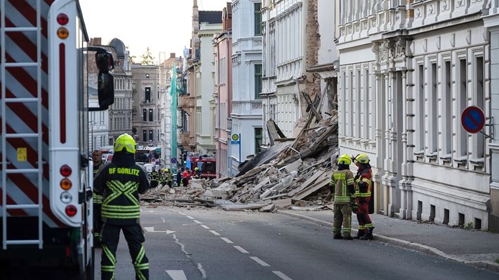 doua-romance-disparute,-dupa-explozia-si-prabusirea-unei-cladiri-din-germania