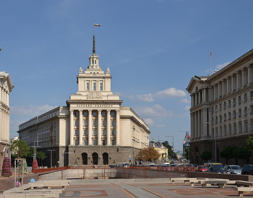 cresc-pensiile-in-bulgaria.-guvernul-anunta-reduceri-de-cheltuieli-in-sistemul-bugetar