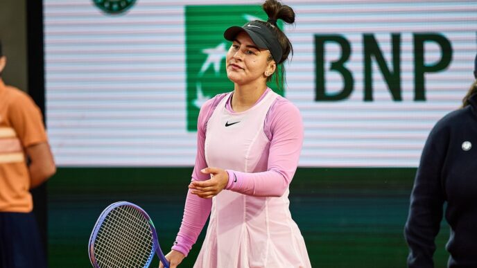 a-inceput-sa-planga-in-hohote-pe-terenul-de-la-roland-garros-spre-stupefactia-spectatorilor.-reactia-biancai-andreescu