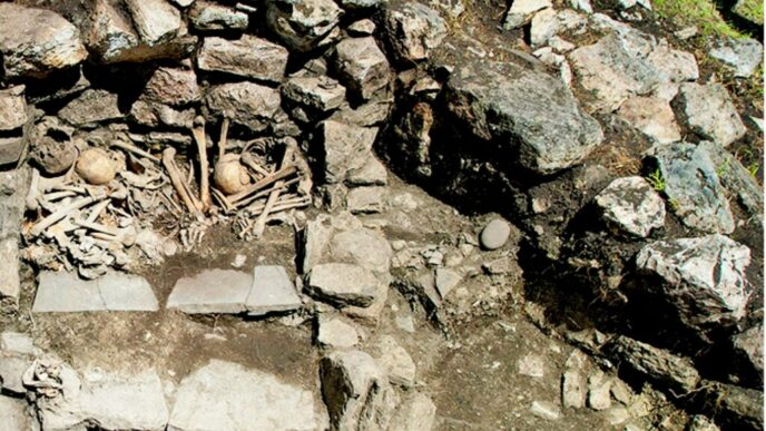 mormant-vechi-de-600-de-ani-descoperit-la-kuelap,-o-fortareata-pre-incasa-din-peru
