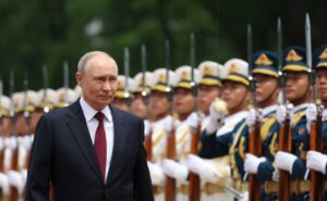 putin-a-fost-primit-pe-covorul-rosu-la-beijing,-dar-n-a-plecat-cu-acordul-pentru-power-of-siberia-2-in-buzunar.-vizita-mult-mai-simbolica,-dar-in-politica-externa-simbolurile-inseamna-mult