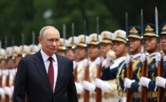 putin-a-fost-primit-pe-covorul-rosu-la-beijing,-dar-n-a-plecat-cu-acordul-pentru-power-of-siberia-2-in-buzunar.-vizita-mult-mai-simbolica,-dar-in-politica-externa-simbolurile-inseamna-mult