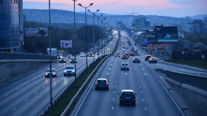 doi-copii-abandonati-de-mama-lor-pe-marginea-unui-drum,-gasiti-plangand-si-fara-acte.-le-a-lasat-doar-mancare-si-apa