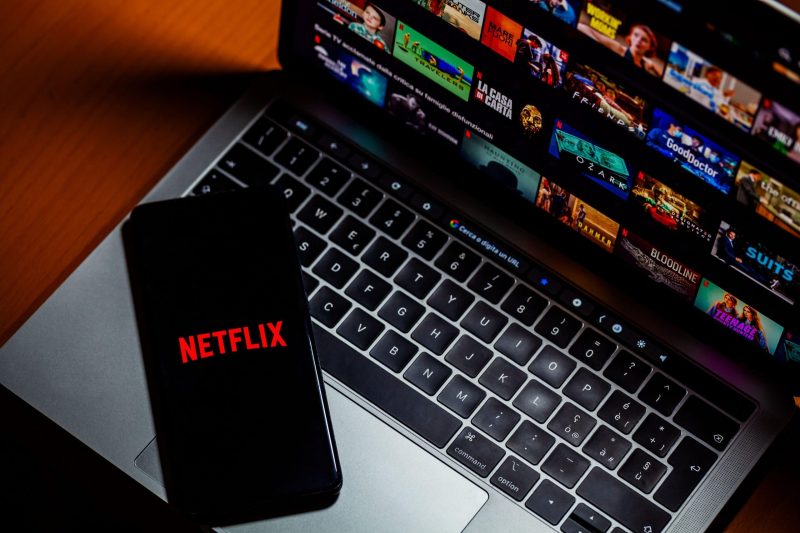 telefonul-devine-telecomanda-pentru-smart-tv:-trucul-simplu-care-te-scapa-de-nervi-cand-nu-mai-gasesti-telecomanda