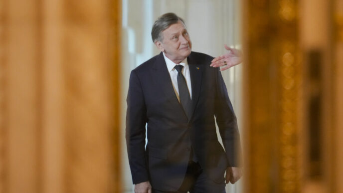 crin-antonescu:-aur-extremist?-si-eu-pot-sa-spun-partidul-extremist-usr