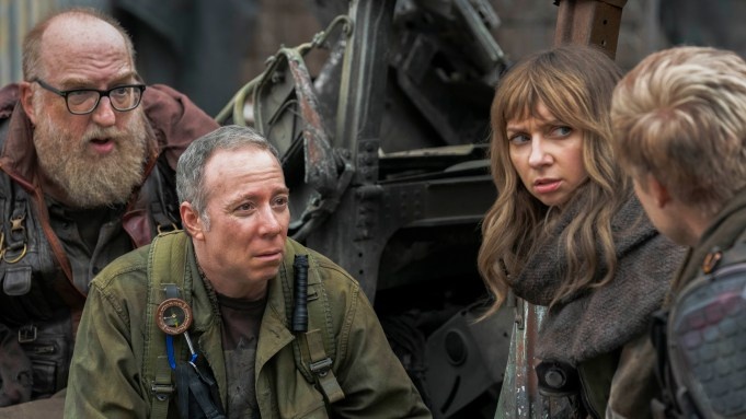 un-actor-cunoscut-din-the-big-bang-theory-si-star-trek-revine-in-noul-serial-stuart-fails-to-save-the-universe