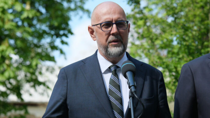 kelemen-hunor-critica-proiectul-legii-salarizarii-unitare:-familiile-ocupationale-nu-au-fost-gestionate-foarte-bine-in-anexe