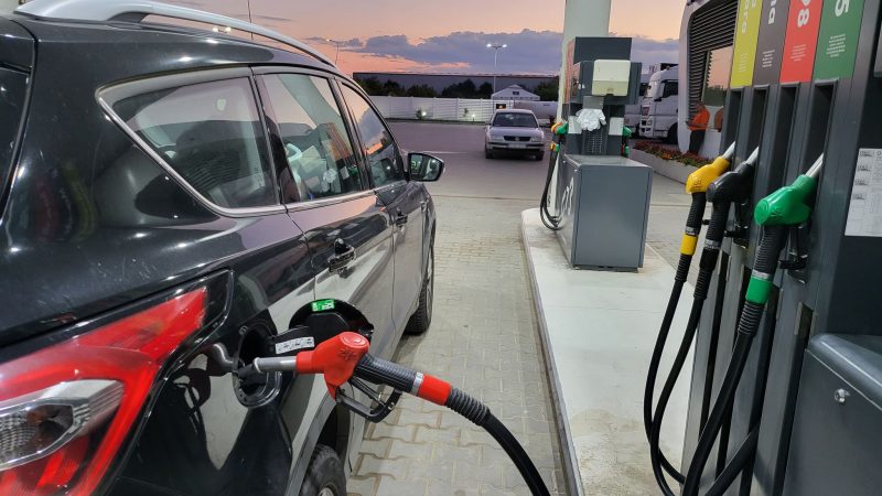 miros-de-benzina-dupa-plin:-capac,-evap-sau-conducte,-cum-depistezi-sursa-fara-elevator