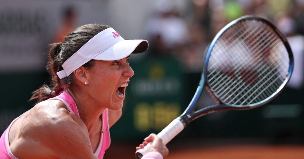 sorana-cirstea-a-facut-ravagii-si-francezii-au-reactionat-dupa-ce-au-vazut-o.-cum-au-numit-victoria-cu-6-0,-6-0-de-la-roland-garros