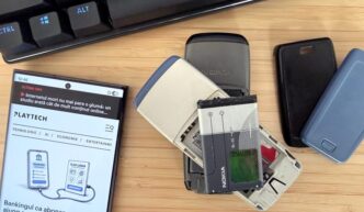 obligatoriu-de-la-bruxelles:-telefoanele-mobile-si-alte-gadgeturi-trebuie-sa-aiba-baterii-usor-de-schimbat.-ce-se-modifica-pentru-utilizatori