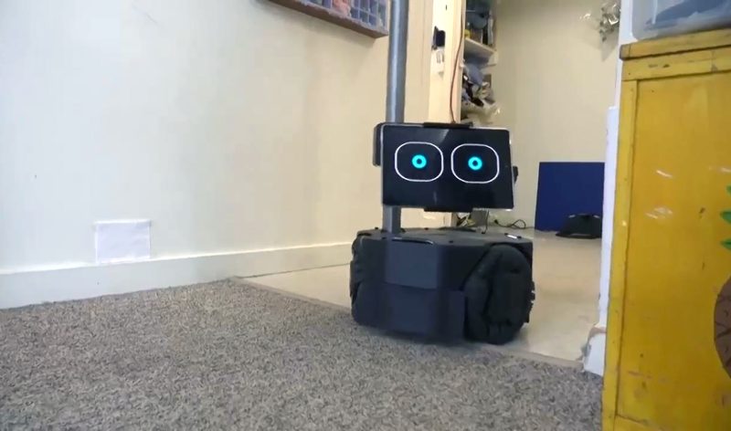 video-|-robotul-care-are-grija-de-batranii-singuri.-viitorul-ar-putea-arata-complet-diferit