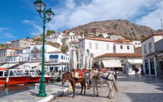 insula-din-grecia-unde-masinile-sunt-interzise.-este-un-paradis-pentru-cei-care-iubesc-linistea