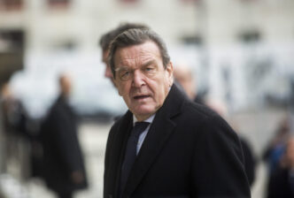 un-jurnalist-rtl-a-dat-peste-gerhard-schroder-intr-un-hotel-din-moscova.-ce-facea-fostul-cancelar-al-germaniei
