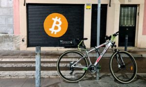 bitcoin-se-prabuseste,-iar-piata-cripto-pierde-trilioane-de-dolari.-legatura-cu-febra-ai