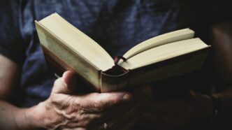operatiunea-puskin:-cum-au-disparut-carti-rare-din-bibliotecile-franceze