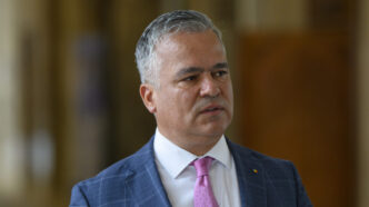 vestea-raspunde-acuzatiilor-de-premier-pucist-si-respinge-scenariul-unui-guvern-facut-cu-psd-impotriva-pnl