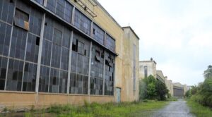 de-la-cladiri-fantoma,-la-spatii-pline-de-viata-planul-care-poate-schimba-cartiere-intregi-din-brasov.-in-ce-vor-fi-transformate-ruinele-uitate-ale-orasului