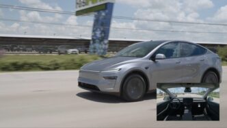 tesla-promite-noi-functii-fsd,-dar-recunoaste-indirect-problema:-soferul-inca-trebuie-sa-intervina