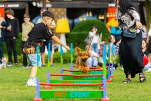 cele-mai-indragite-animalute-vin,-in-acest-weekend,-la-pet-event,-in-gradina-palas.-bucura-te-de-demonstratii-de-dresaj,-workshop-uri-si-premii!-–-stirea-de-iasi-sursa-ideala-de-stiri-si-informatii-locale-din-iasi