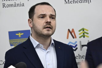 reforma-nu-este-sa-lasi-oamenii-fara-paine-pe-masa.-rogobete:-propaganda-are-nevoie-de-cuvinte