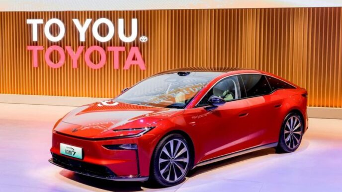 toyota-pierde-teren-pe-benzina,-dar-masinile-electrice-ii-cresc-cu-170%.-gigantul-japonez-simte-presiunea-chinei