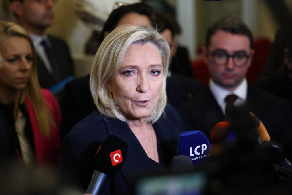 anuntul-momentului.-lidera-extremei-drepte-franceze-a-anuntat-ca-va-candida-la-alegerile-prezidentiale-din-2027
