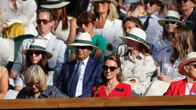cum-a-numit-o-fiul-lui-ion-tiriac-pe-simona-halep-dupa-aparitia-cu-dorin-mateiu-la-wimbledon